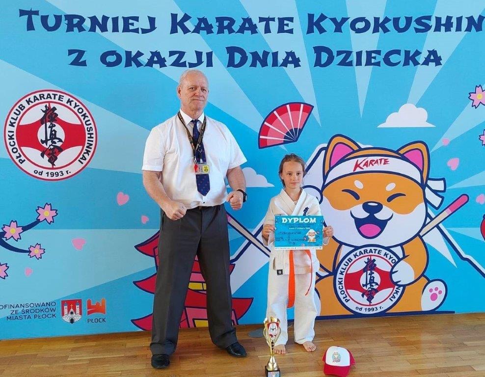 Laura Rekowska wygrała dziecięcy Turniej Karate Kyokushin - Obrazek 1
