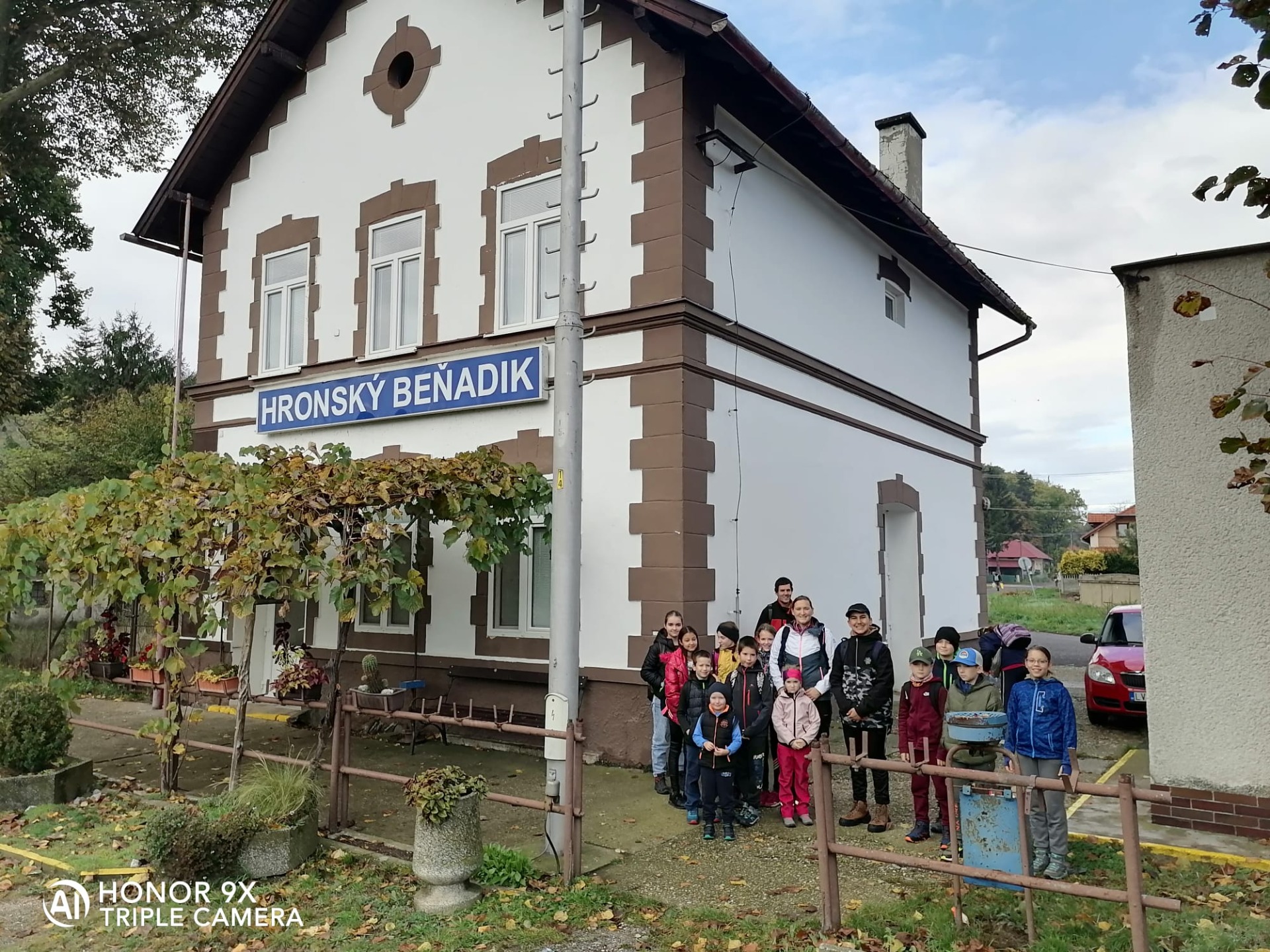 Turisti v Hronskom Beňadiku a pri Slovenskej bráne - Obrázok 1