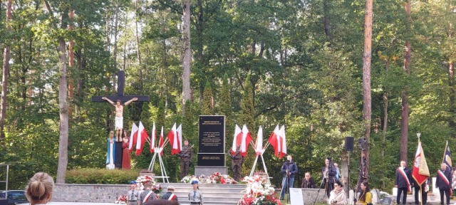  Obchody 83. rocznicy niemieckiej zbrodni w Lesie Szpęgawskim - Obrazek 4