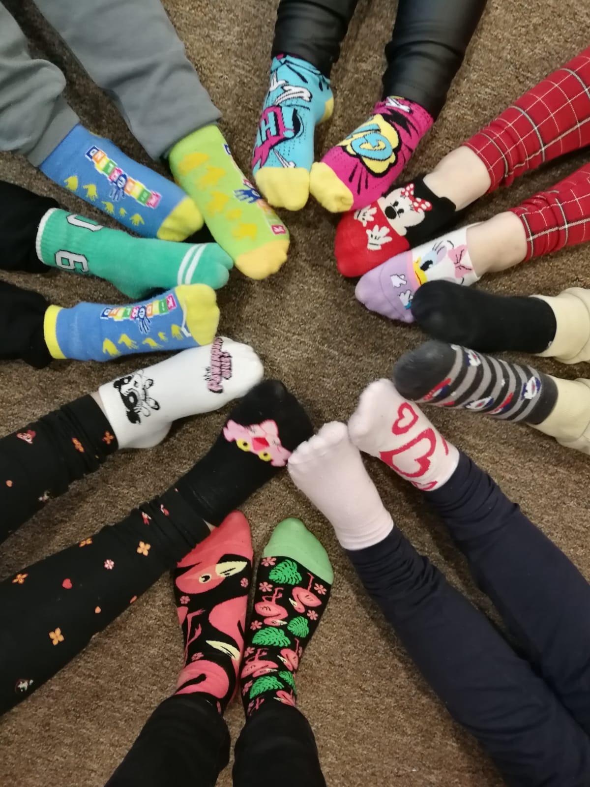 Svetový deň Downovho syndrómu si pripomíname ponožkovou výzvou - Obrázok 2