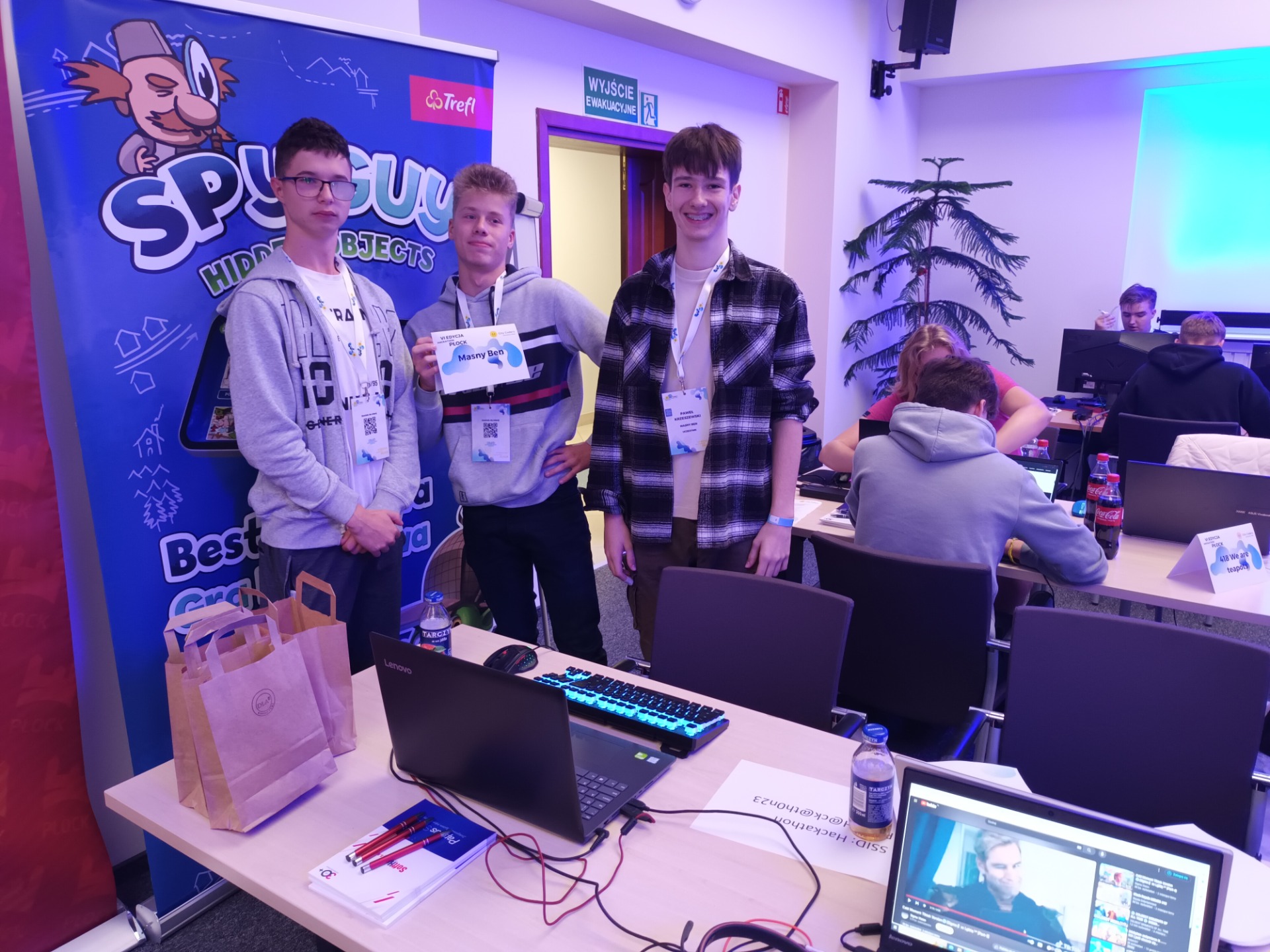 Uczniowie podczas VI edycji Hackathon Płock