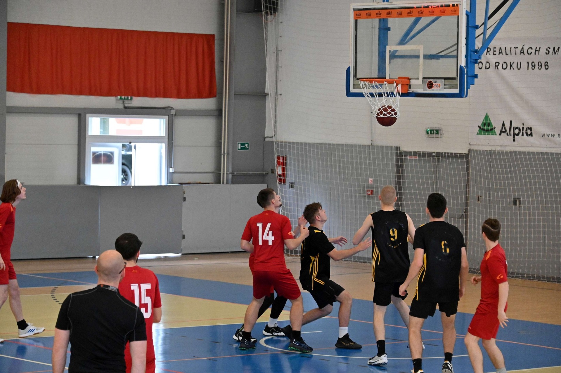 Jól szerepelt a kosárlabdacsapatunk Komáromban az SZMGOB-n! - Obrázok 4