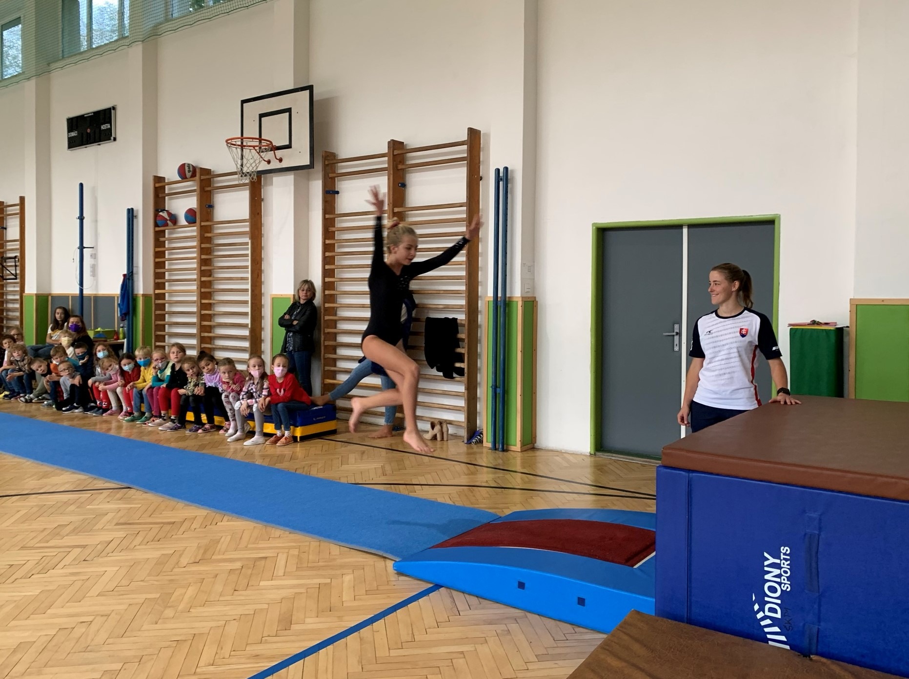 Vyučovacia hodina športovej prípravy so zameraním na gymnastiku - Obrázok 2