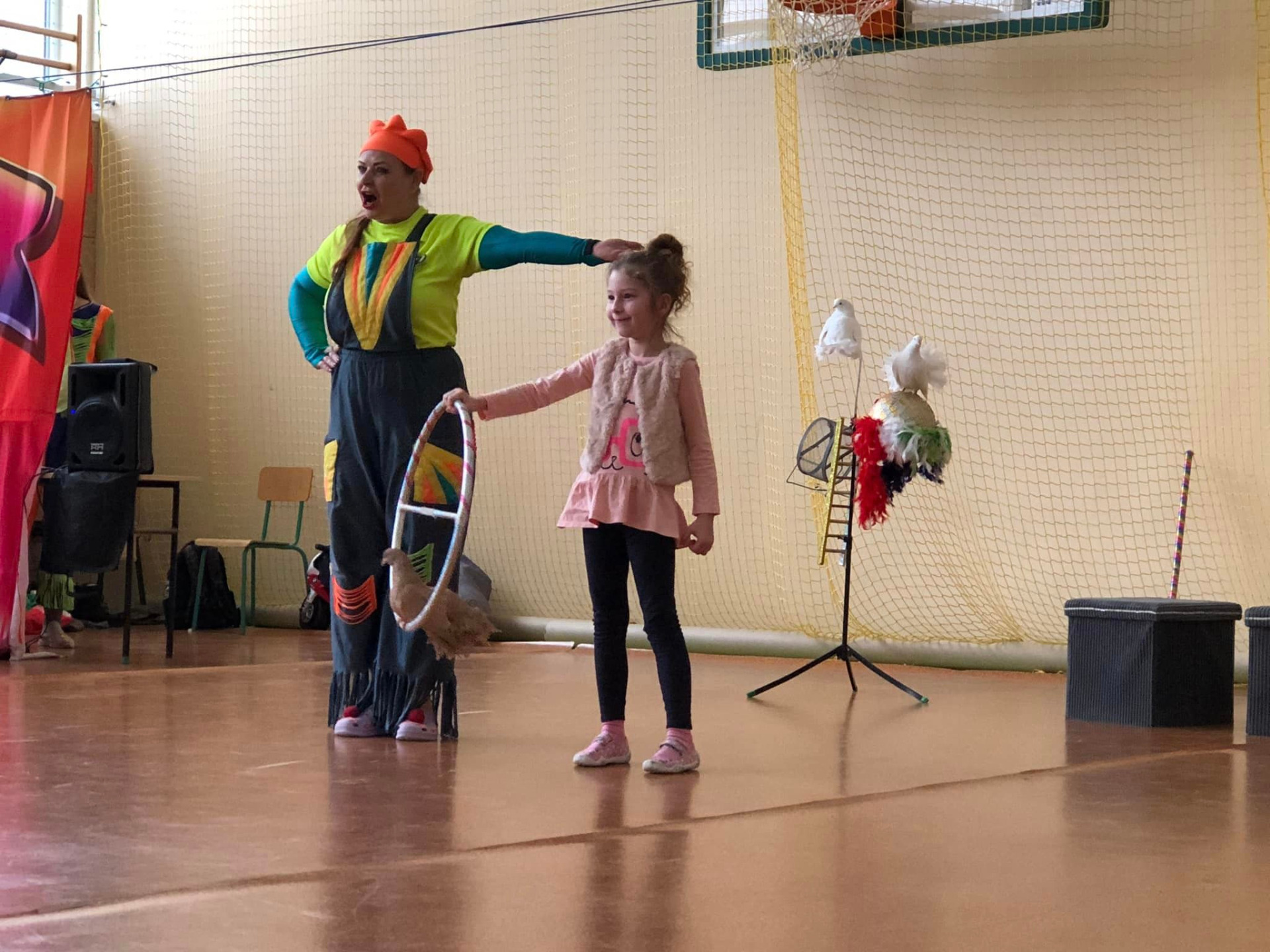 Ukraiński cyrk „Szok” w naszej szkole. 🎪🤹🏻‍♀️ - Obrazek 2
