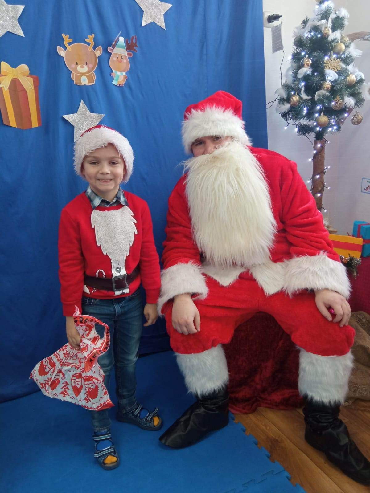 Wizyta Świętego Mikołaja w szkole i przedszkolu 2022 - Obrazek 6